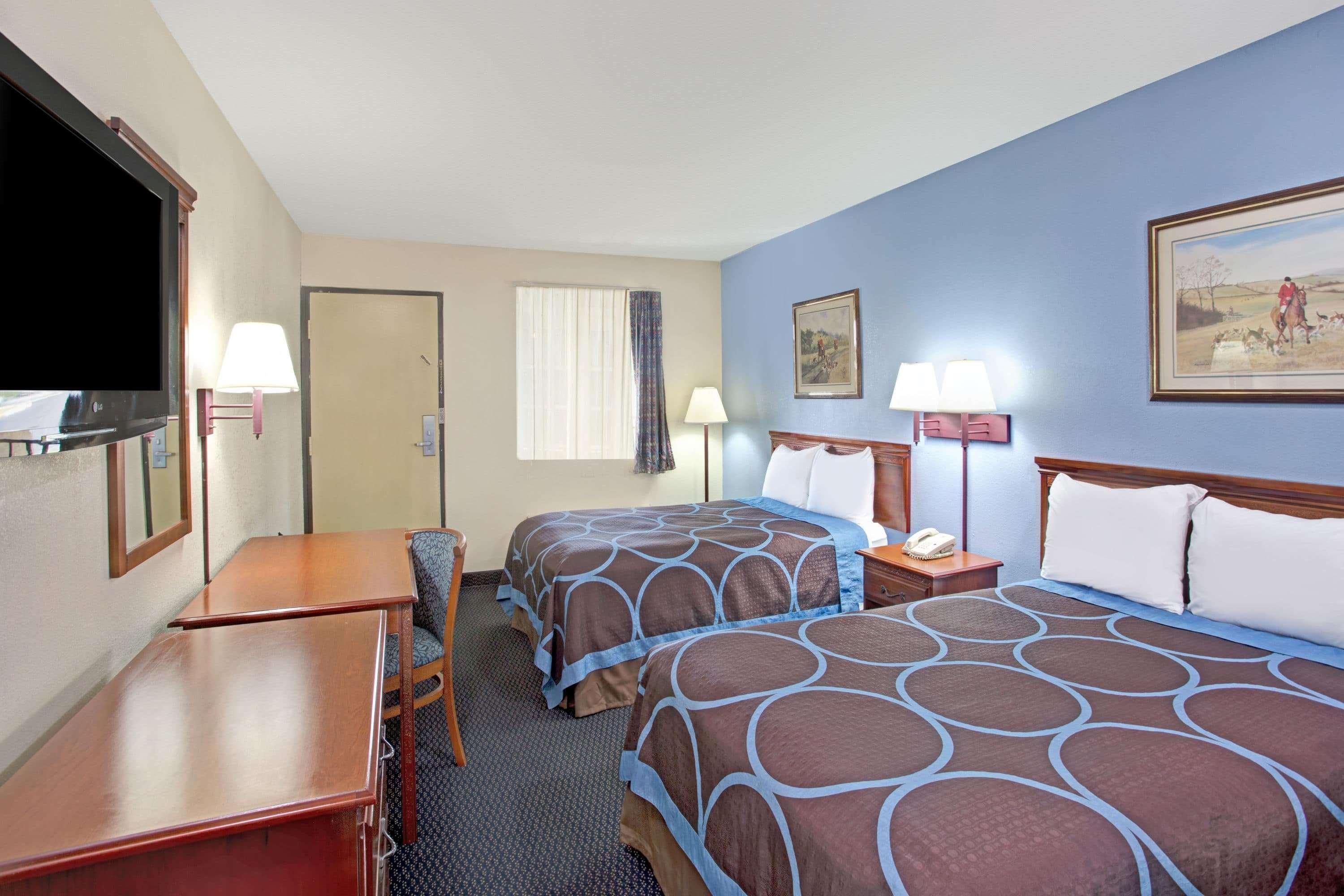 Super 8 By Wyndham Suwanee Otel Dış mekan fotoğraf